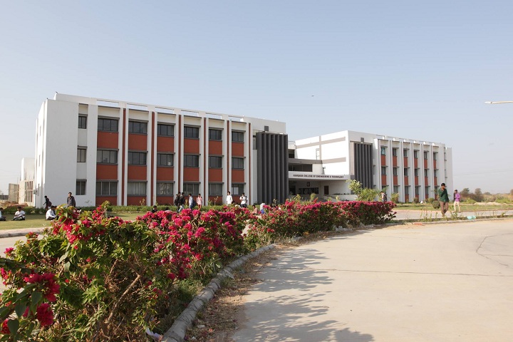 https://cache.careers360.mobi/media/colleges/social-media/media-gallery/4292/2019/3/14/Campus View of Hansaba College of Engineering and Technology Sidhpur_Campus-View.jpg